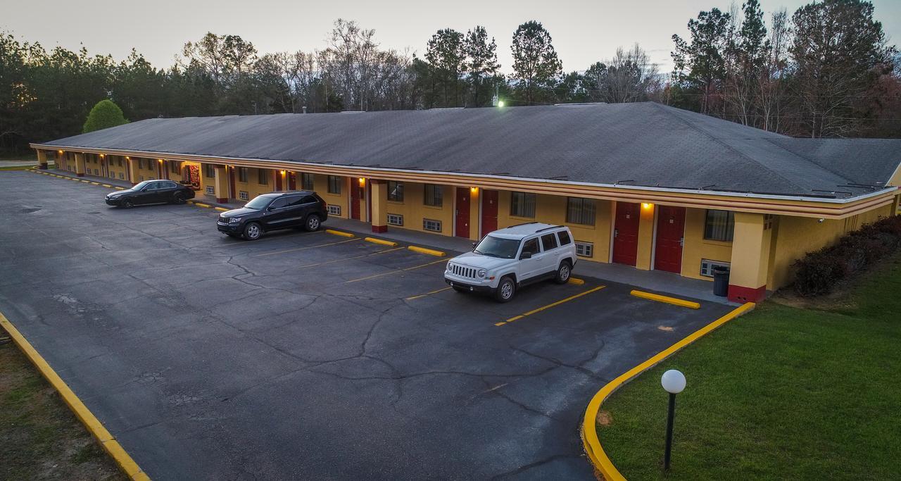 Super 8 By Wyndham Chipley Hotel Exterior foto